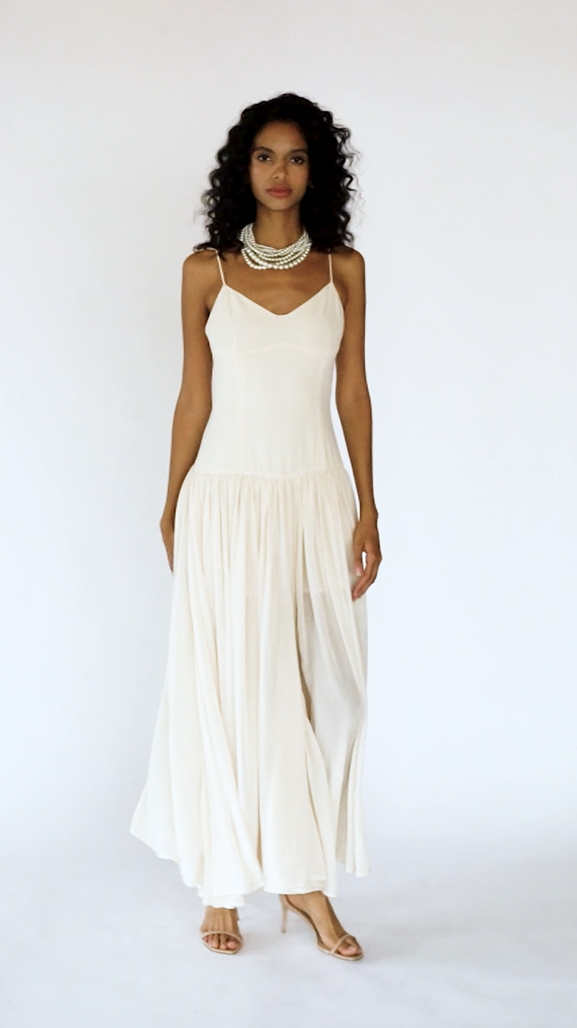 Pearl Chiffon Maxi Dress with Gathered Skirt – White, Video