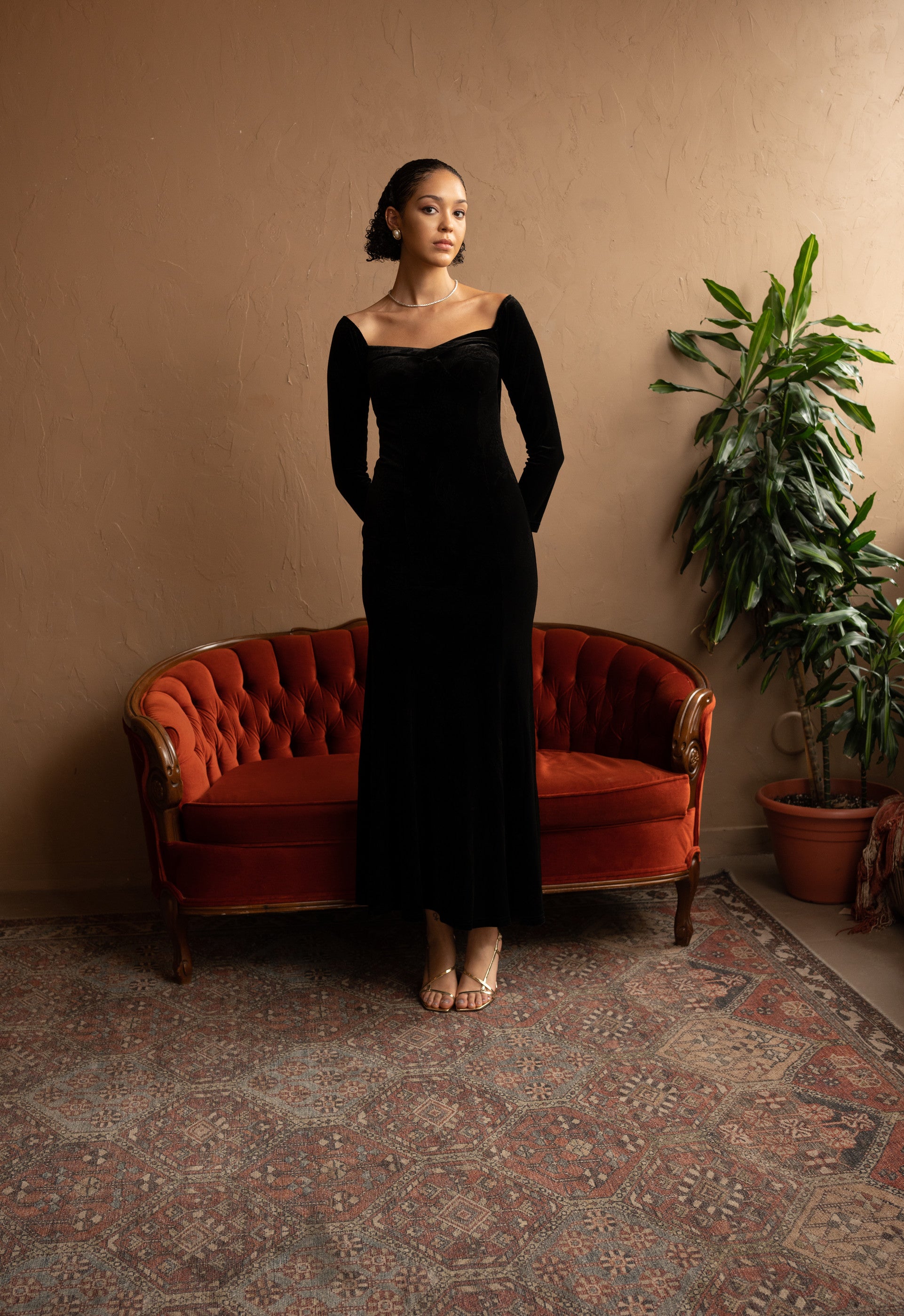 Off-Shoulder Velvet Jacquard Maxi Dress – Black